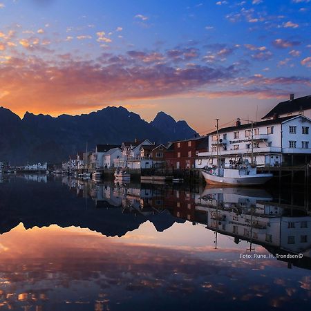 Tobiasbrygga Aparthotel Henningsvaer Exterior photo