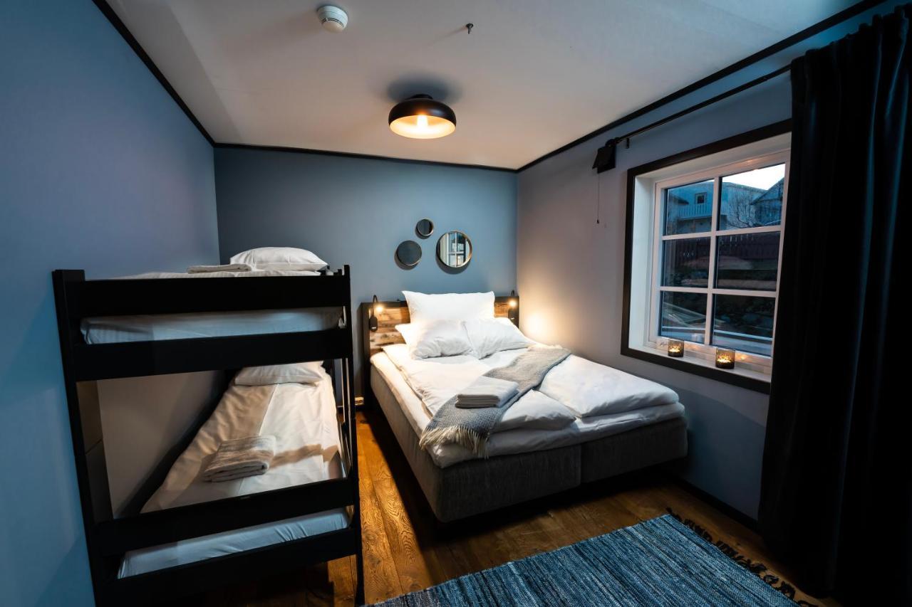Tobiasbrygga Aparthotel Henningsvaer Exterior photo
