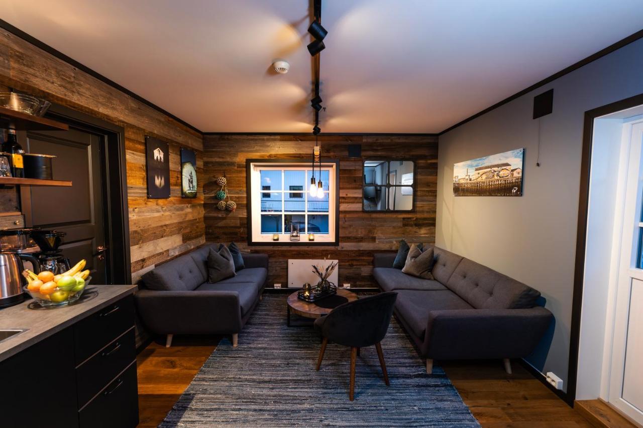 Tobiasbrygga Aparthotel Henningsvaer Exterior photo