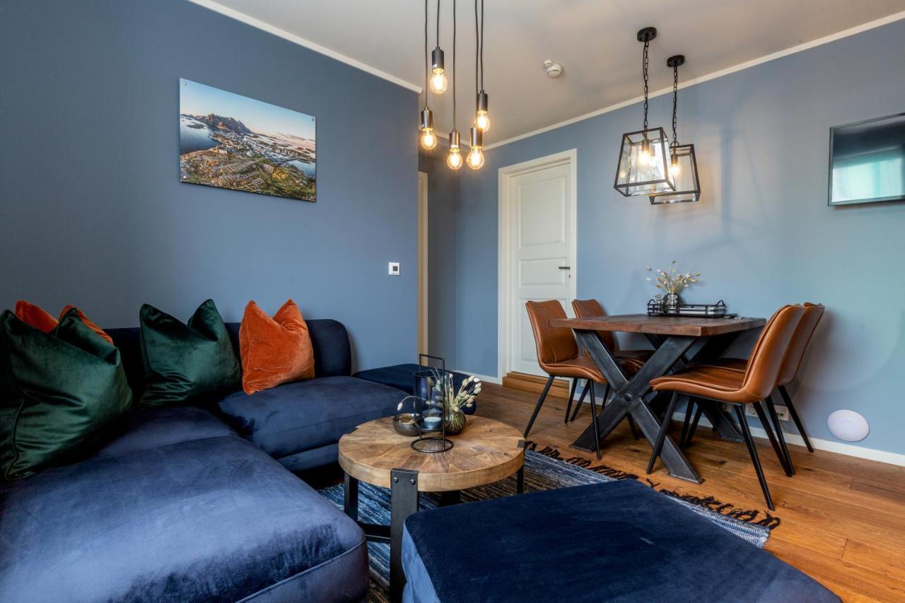 Tobiasbrygga Aparthotel Henningsvaer Exterior photo