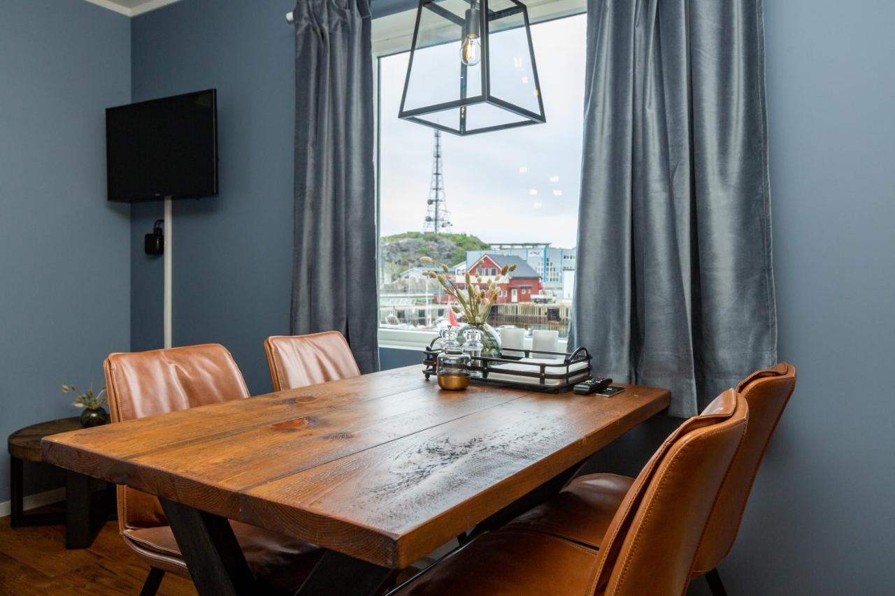 Tobiasbrygga Aparthotel Henningsvaer Exterior photo