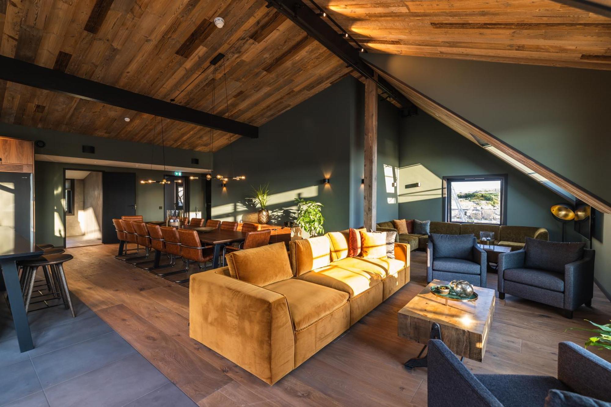 Tobiasbrygga Aparthotel Henningsvaer Exterior photo
