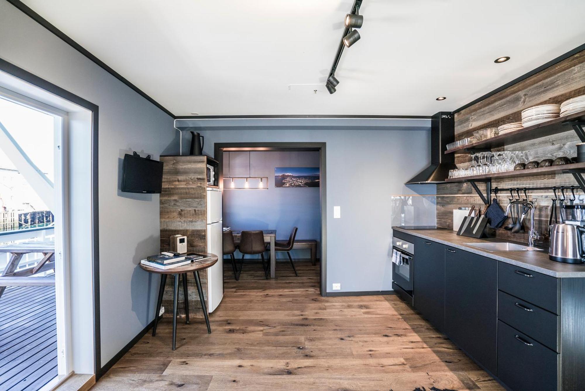 Tobiasbrygga Aparthotel Henningsvaer Room photo