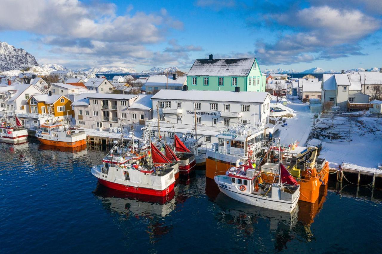 Tobiasbrygga Aparthotel Henningsvaer Exterior photo